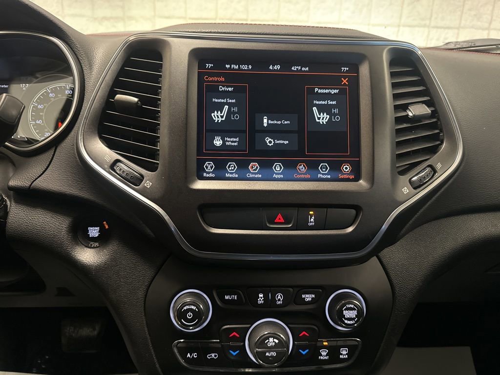 Used 2022 Jeep Cherokee Trailhawk w/ Comfort/Convenience Group image 28