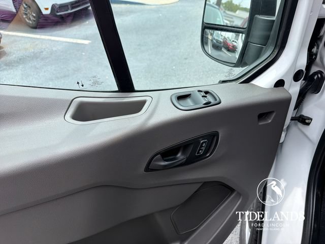 Certified 2025 Ford Transit 250 148 Medium Roof RWD image 15