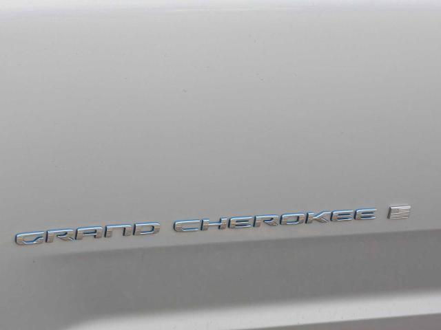 Used 2024 Jeep Grand Cherokee Limited 4xe AWD/4WD image 11