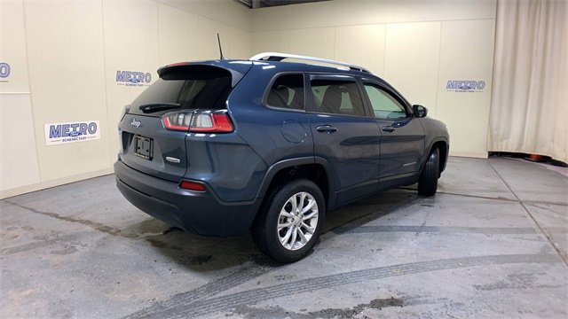 Used 2020 Jeep Cherokee Latitude w/ Cold Weather Group image 3