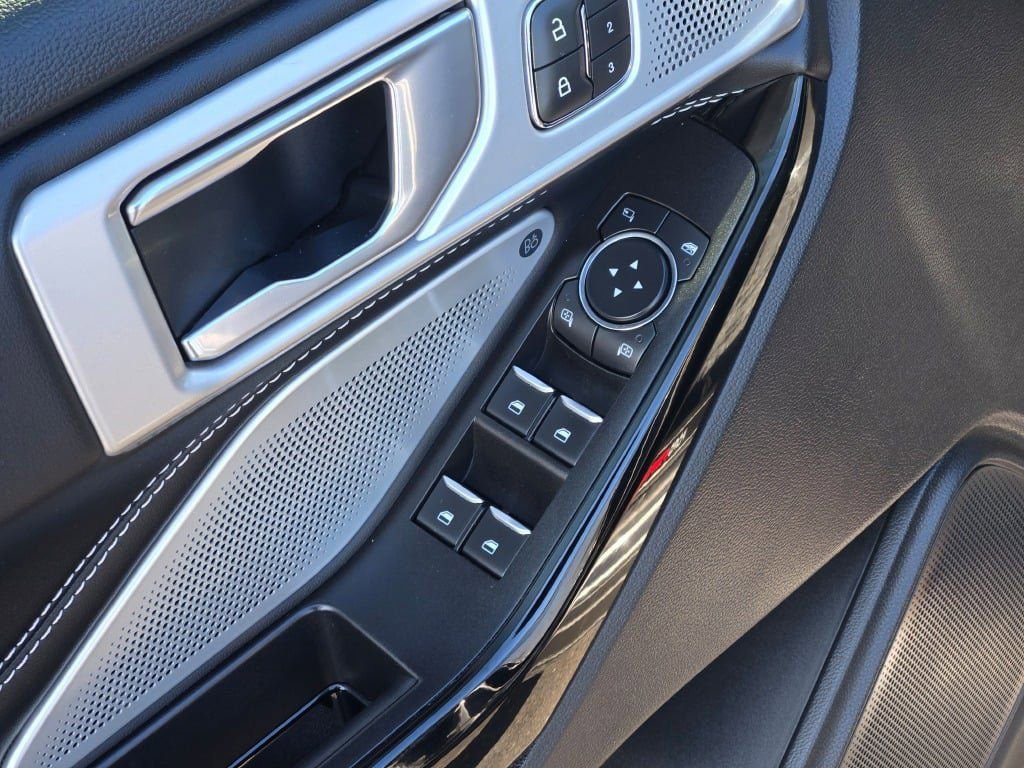 Certified 2022 Ford Explorer ST w/ Equipment Group 401A image 23