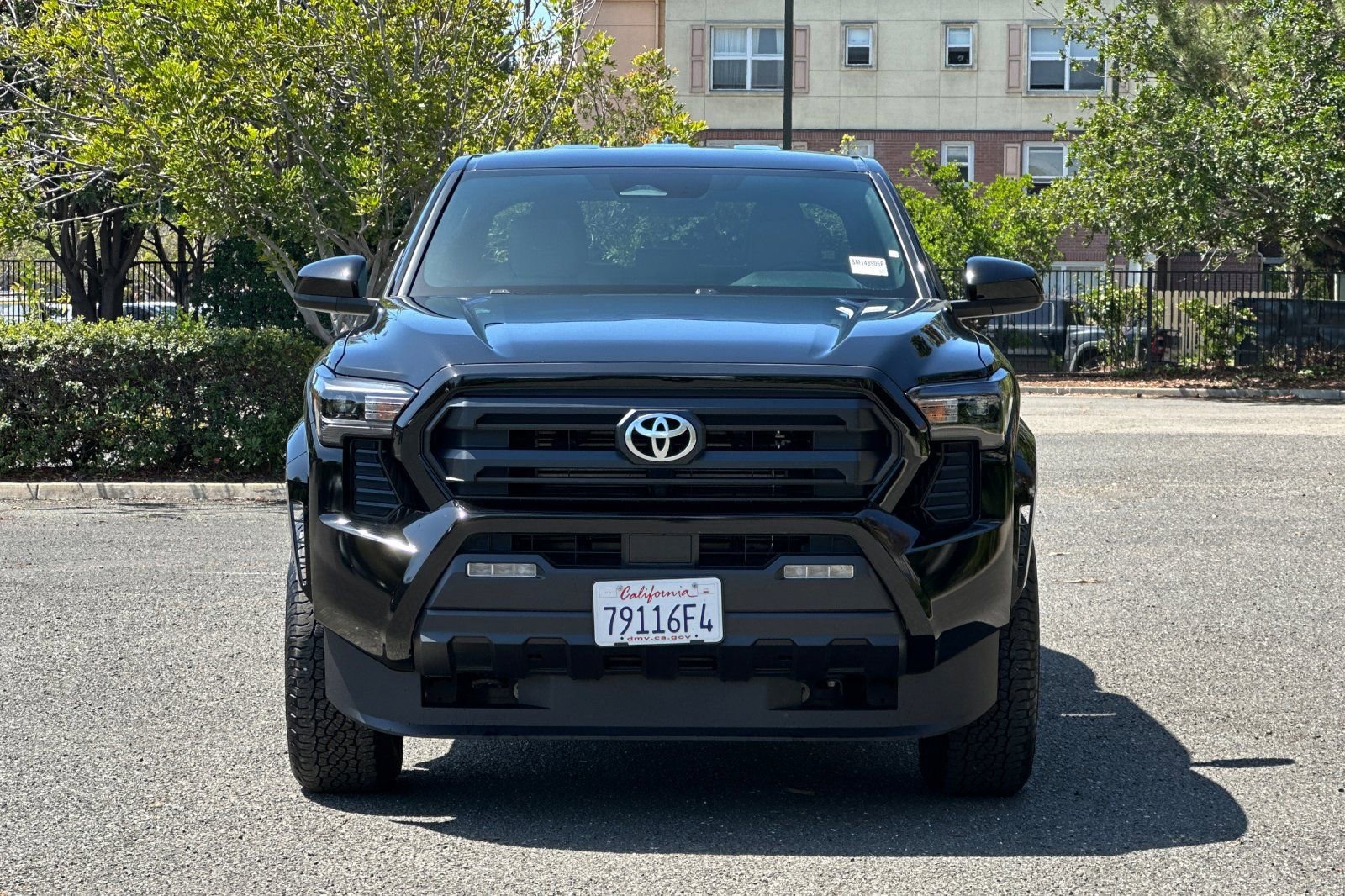 Used 2025 Toyota Tacoma SR5 AWD/4WD image 9