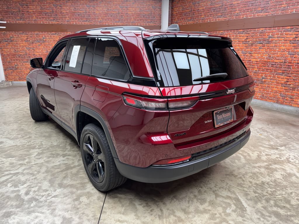 Used 2022 Jeep Grand Cherokee Altitude AWD/4WD video 2