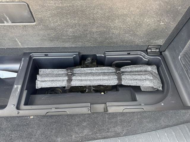 Certified 2024 Ford Expedition Limited image 17