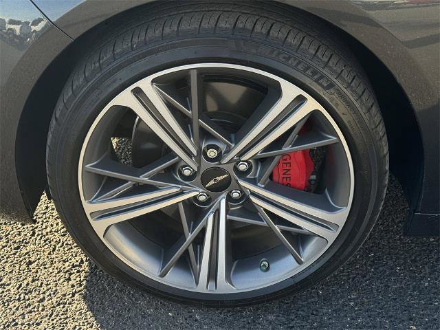 Used 2025 Genesis G70 2.5T w/ Sport Prestige Package image 10