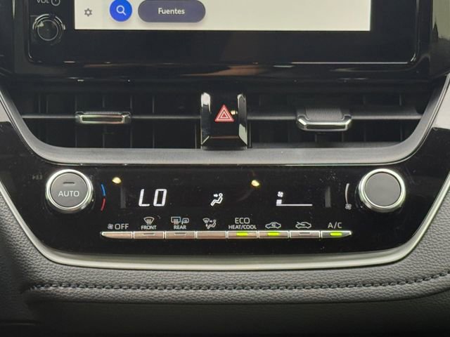 Used 2026 Toyota Corolla SE image 10