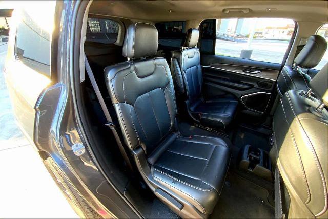 Used 2023 Jeep Grand Cherokee L Limited RWD image 20