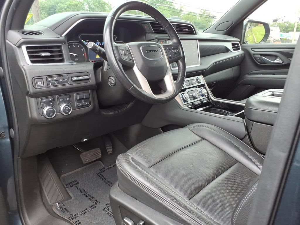 Used 2021 GMC Yukon Denali w/ Denali Ultimate Package AWD/4WD image 15