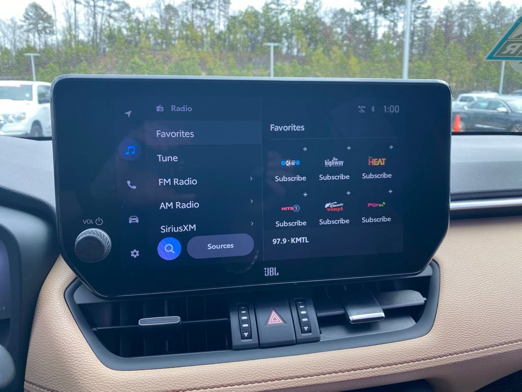 Used 2024 Toyota RAV4 Limited image 16