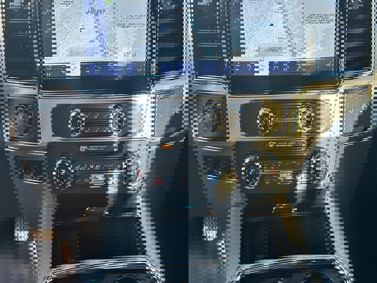 Certified 2022 Ford F250 Lariat w/ Black Appearance Package image 32