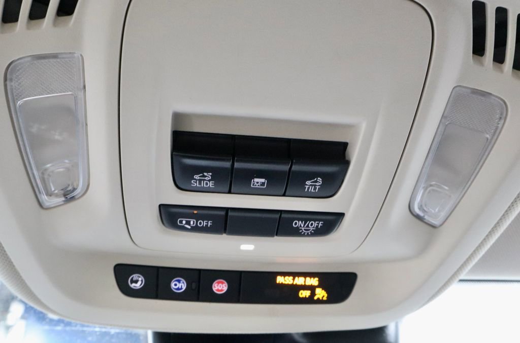 Used 2023 Buick Envision Essence w/ Sport Touring Package AWD/4WD image 31