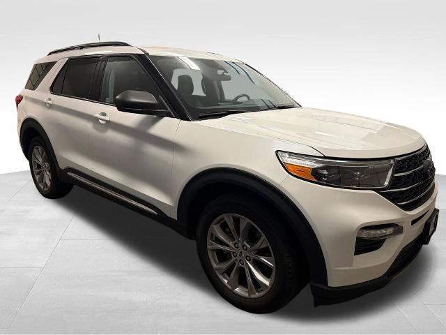 Certified 2024 Ford Explorer XLT w/ Equipment Group 202A AWD/4WD image 6