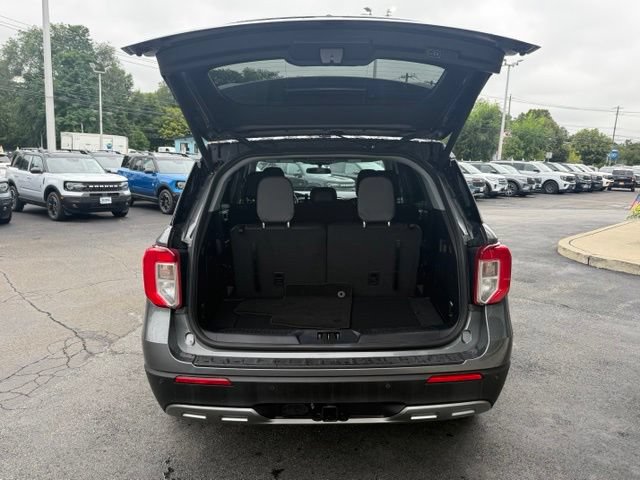 Certified 2023 Ford Explorer XLT w/ Equipment Group 202A AWD/4WD image 8