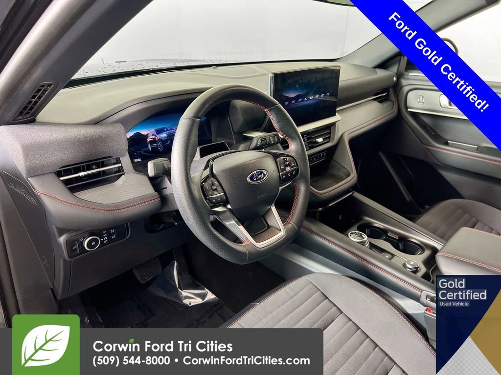Certified 2025 Ford Explorer ST-Line w/ ST-Line Street Pack image 10