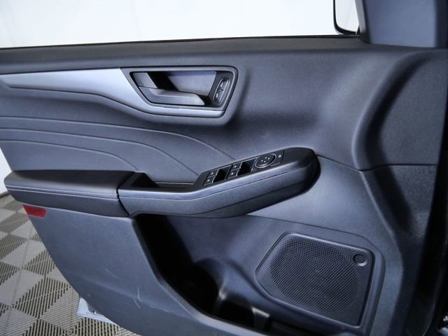 Certified 2025 Ford Escape Active image 24