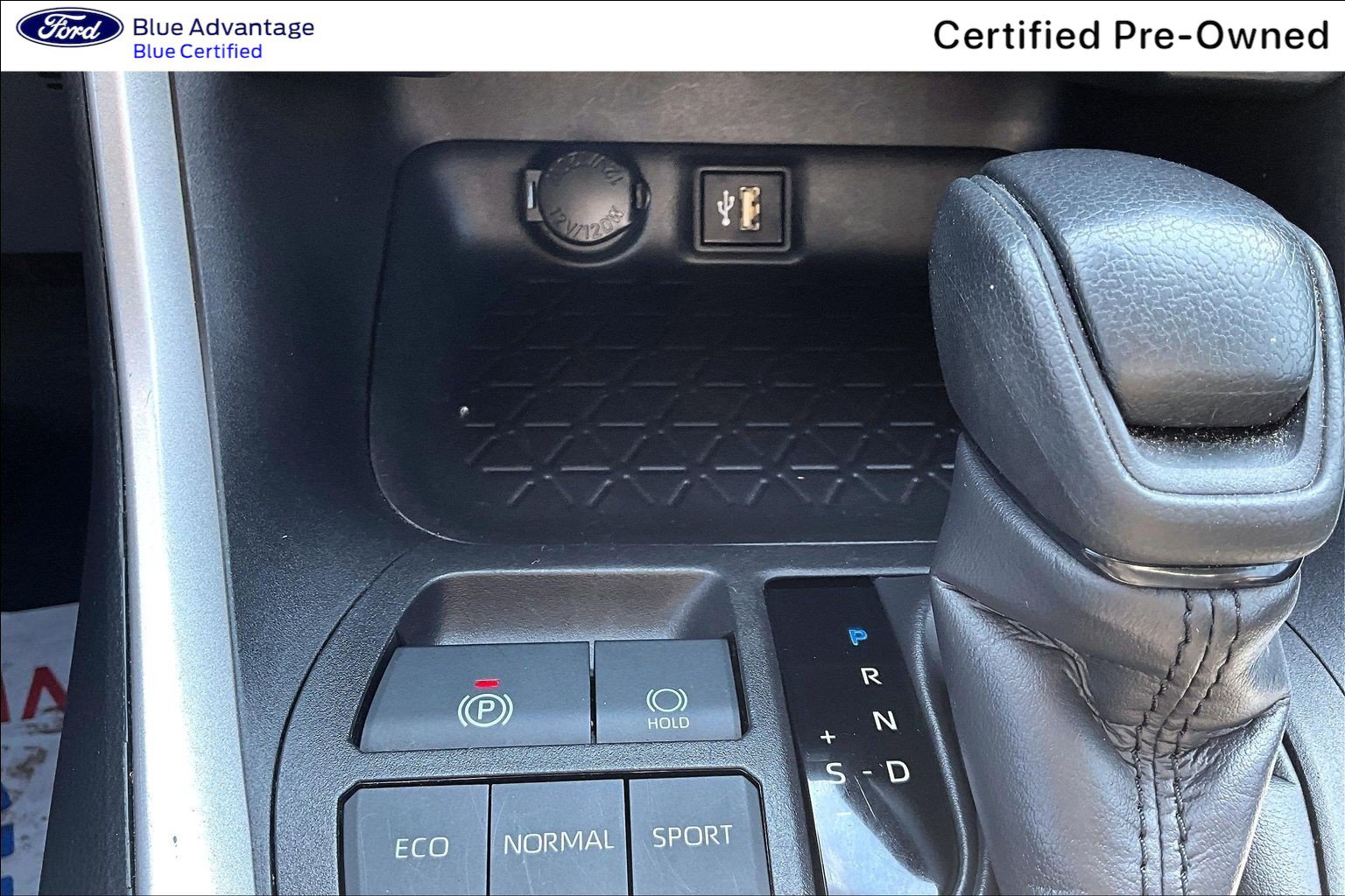 Used 2024 Toyota RAV4 XLE FWD image 33