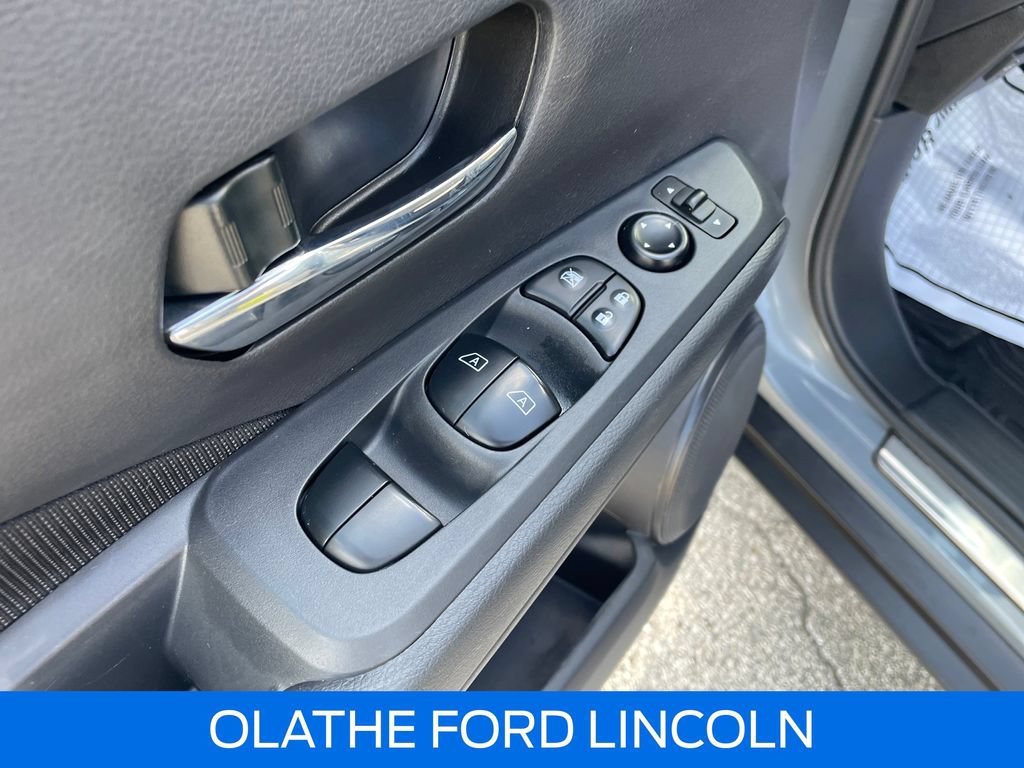 Used 2024 Nissan Kicks SV w/ Interior Electronics Package FWD image 14
