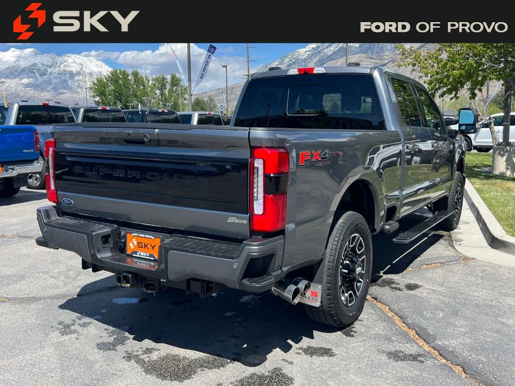 Certified 2025 Ford F350 Platinum AWD/4WD image 9