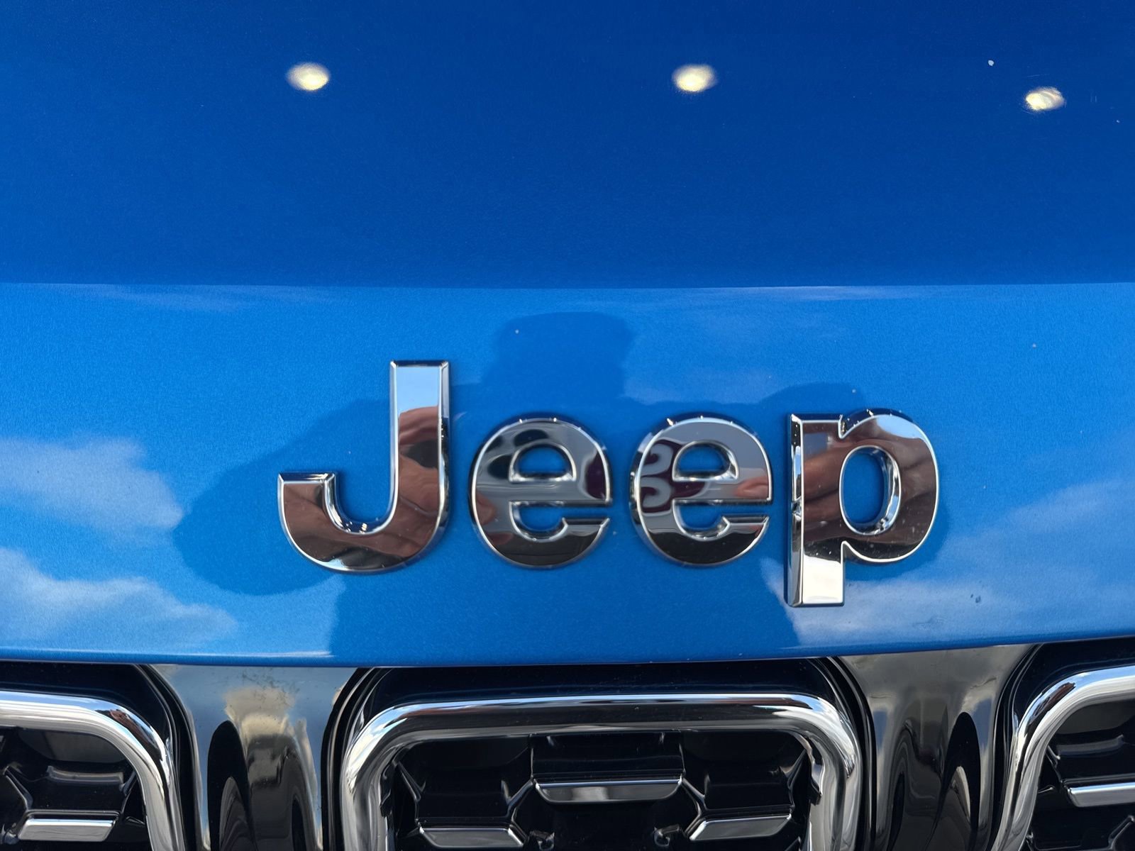 Used 2024 Jeep Compass Limited image 14