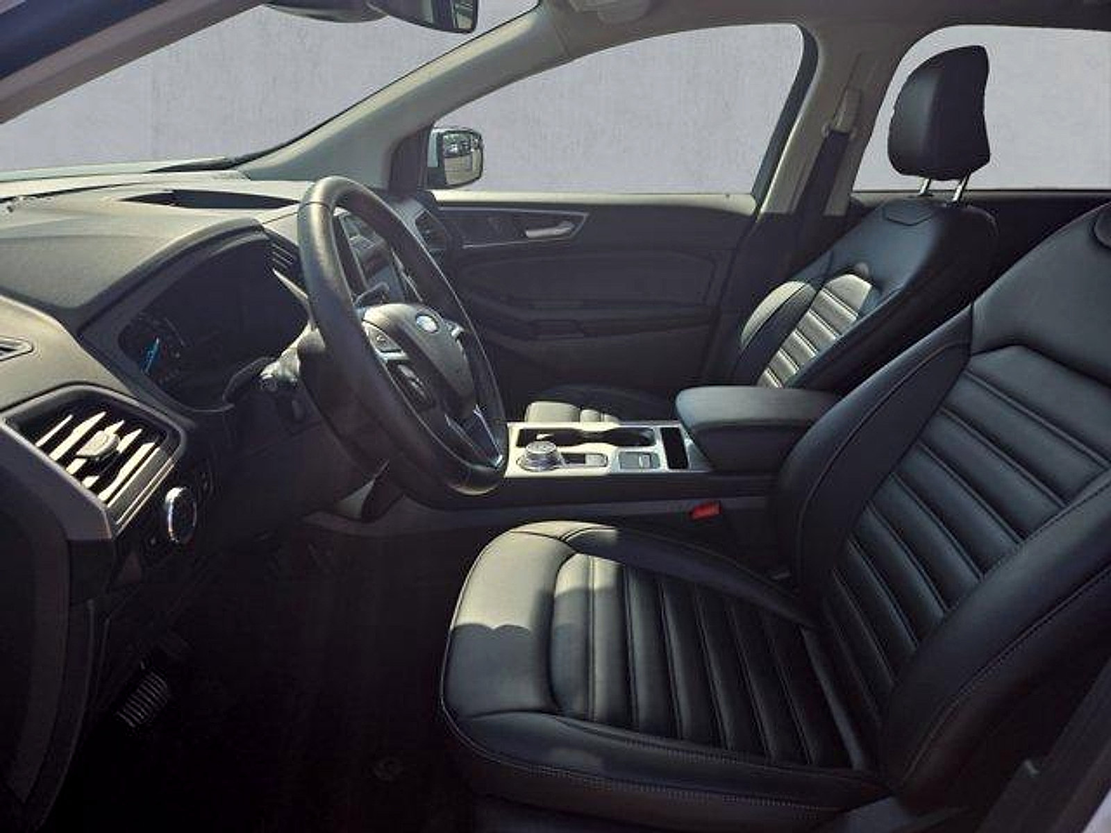 Certified 2024 Ford Edge SEL w/ Convenience Package AWD/4WD image 11