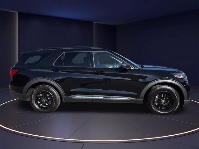Certified 2025 Ford Explorer Active w/ Active Comfort Package RWD image 2