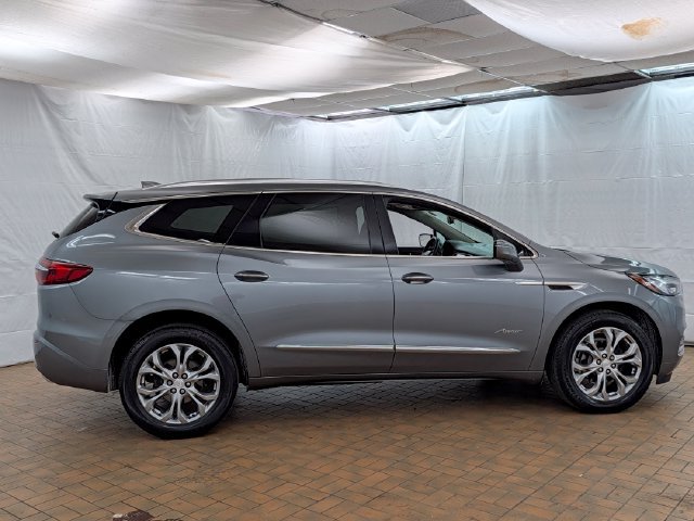 Used 2021 Buick Enclave Avenir w/ Avenir Technology Package AWD/4WD image 8