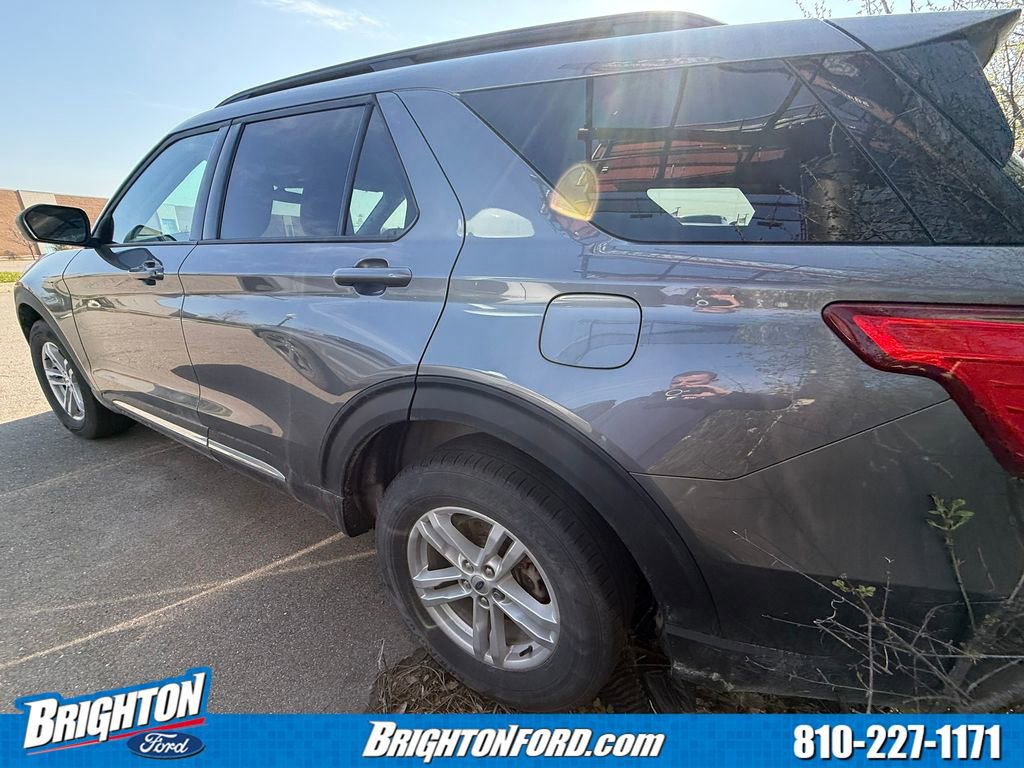 Certified 2024 Ford Explorer XLT w/ Equipment Group 202A AWD/4WD image 5