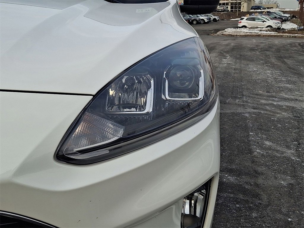 Certified 2022 Ford Escape SEL w/ SEL Stealth AWD Package image 29