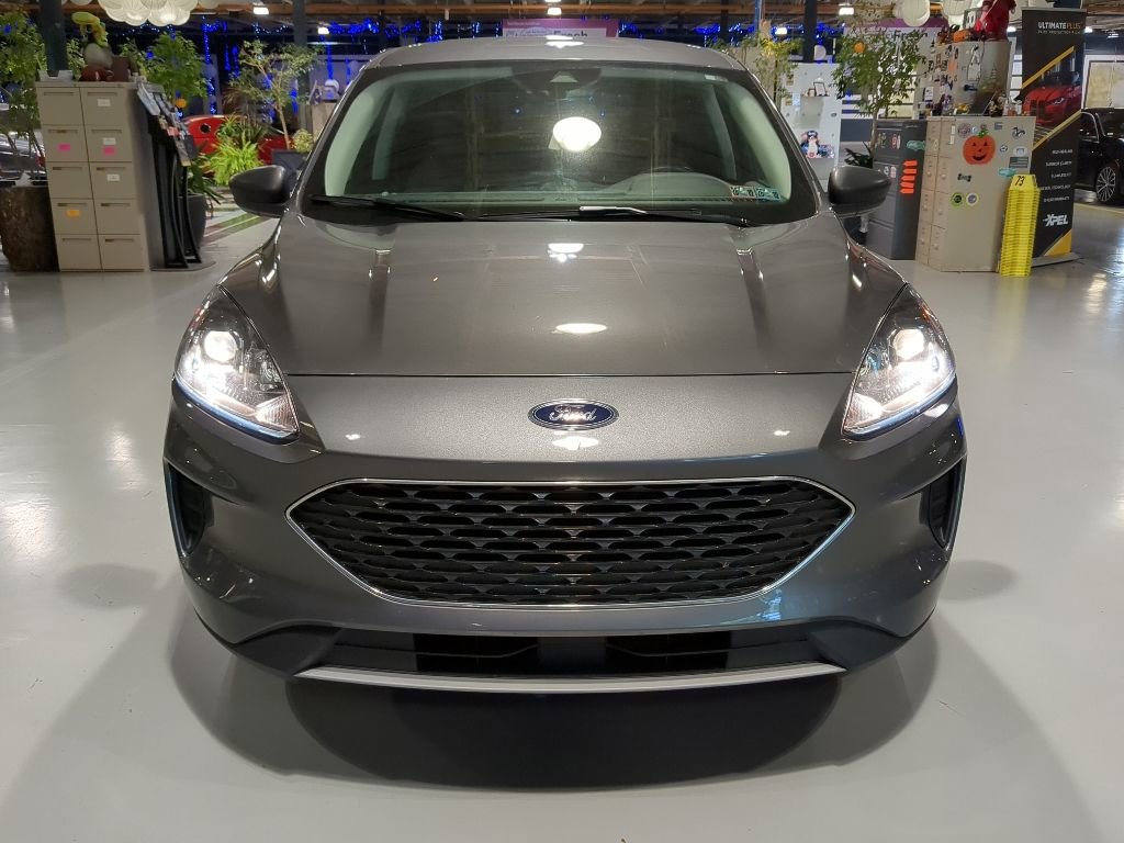 Certified 2022 Ford Escape SE w/ Convenience Package AWD/4WD image 3
