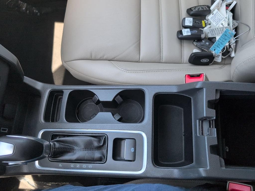 Certified 2018 Ford Escape SEL FWD image 22