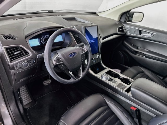 Certified 2024 Ford Edge SEL w/ Convenience Package AWD/4WD image 15