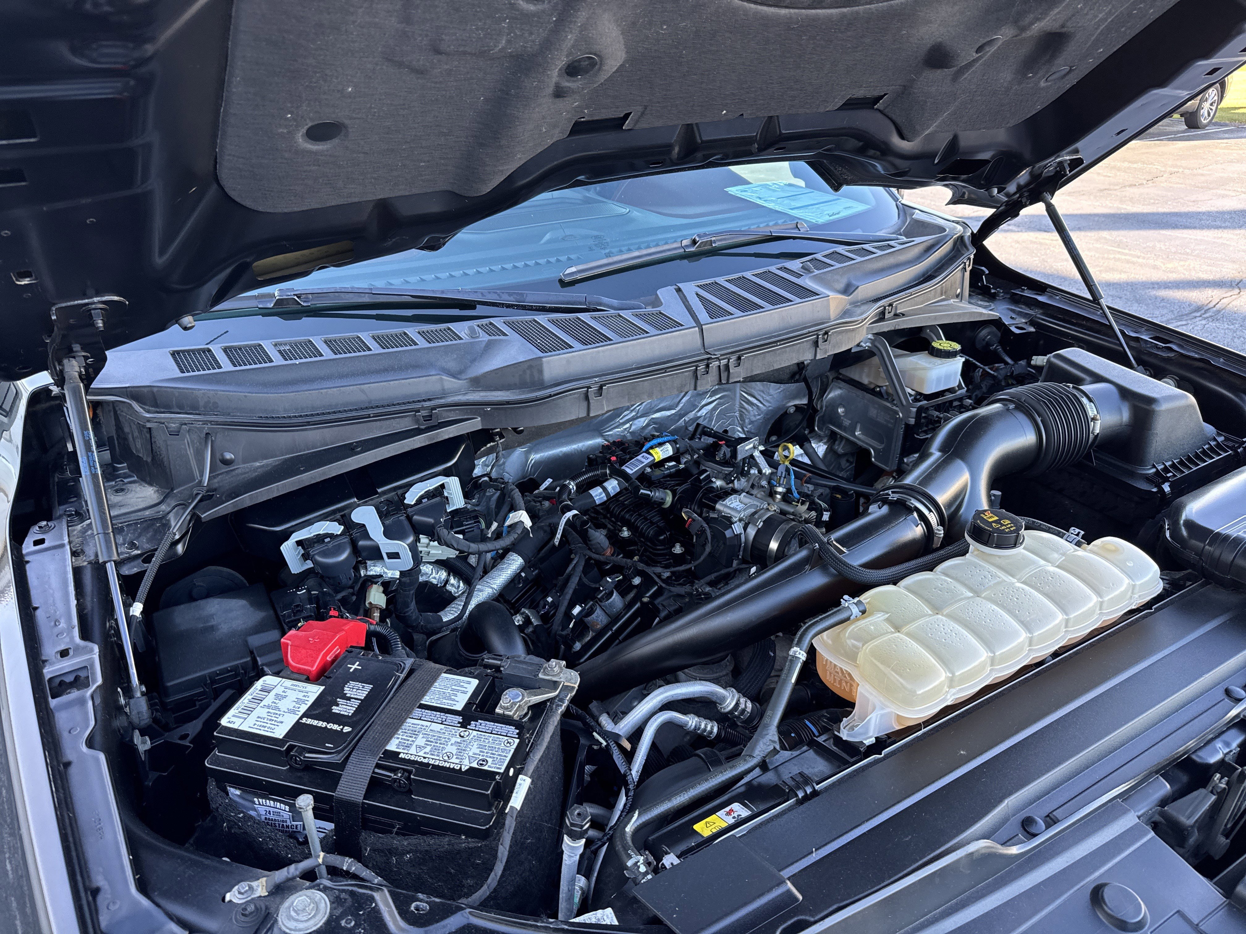 Certified 2021 Ford F150 Lariat w/ Equipment Group 502A High image 60