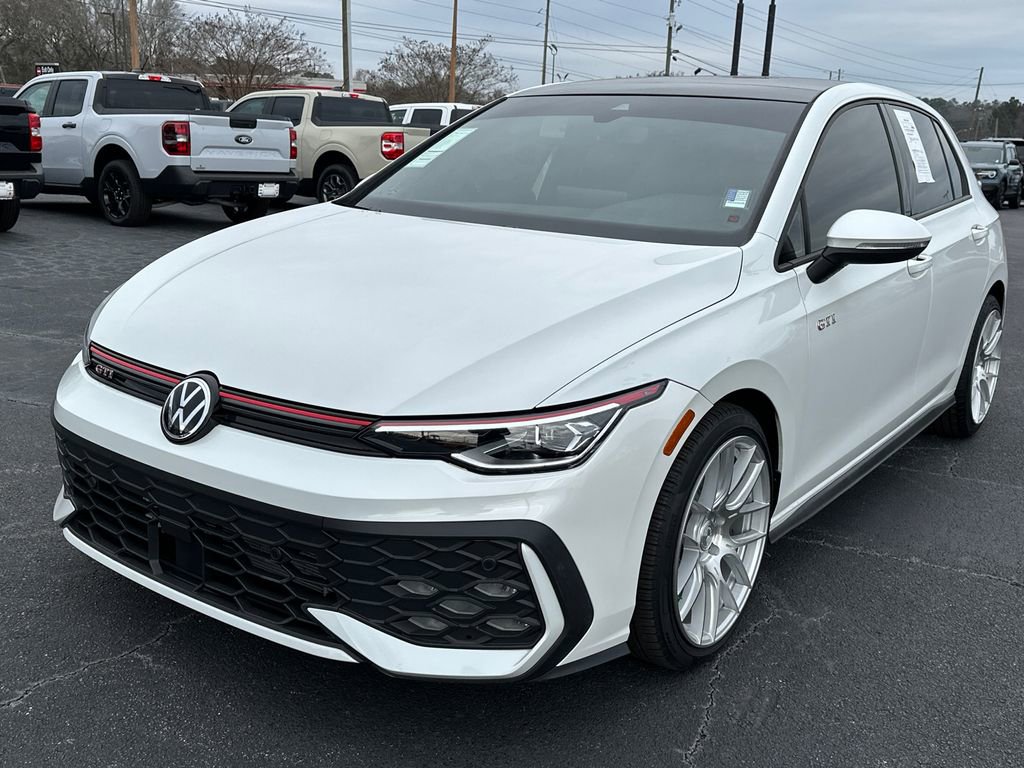 Used 2025 Volkswagen GTI SE FWD image 3