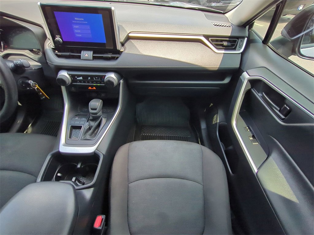 Used 2023 Toyota RAV4 LE image 17