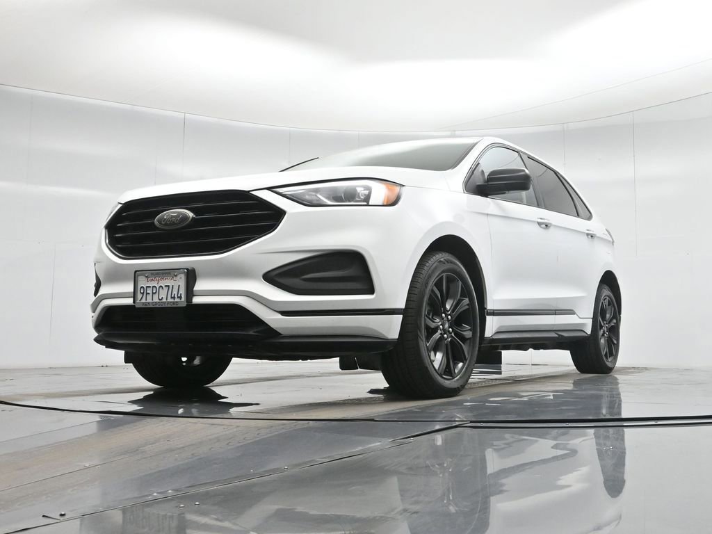 Certified 2023 Ford Edge SE w/ Black Appearance Package image 29