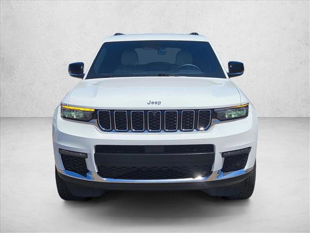 Used 2023 Jeep Grand Cherokee L Limited w/ Luxury Tech Group II AWD/4WD image 2