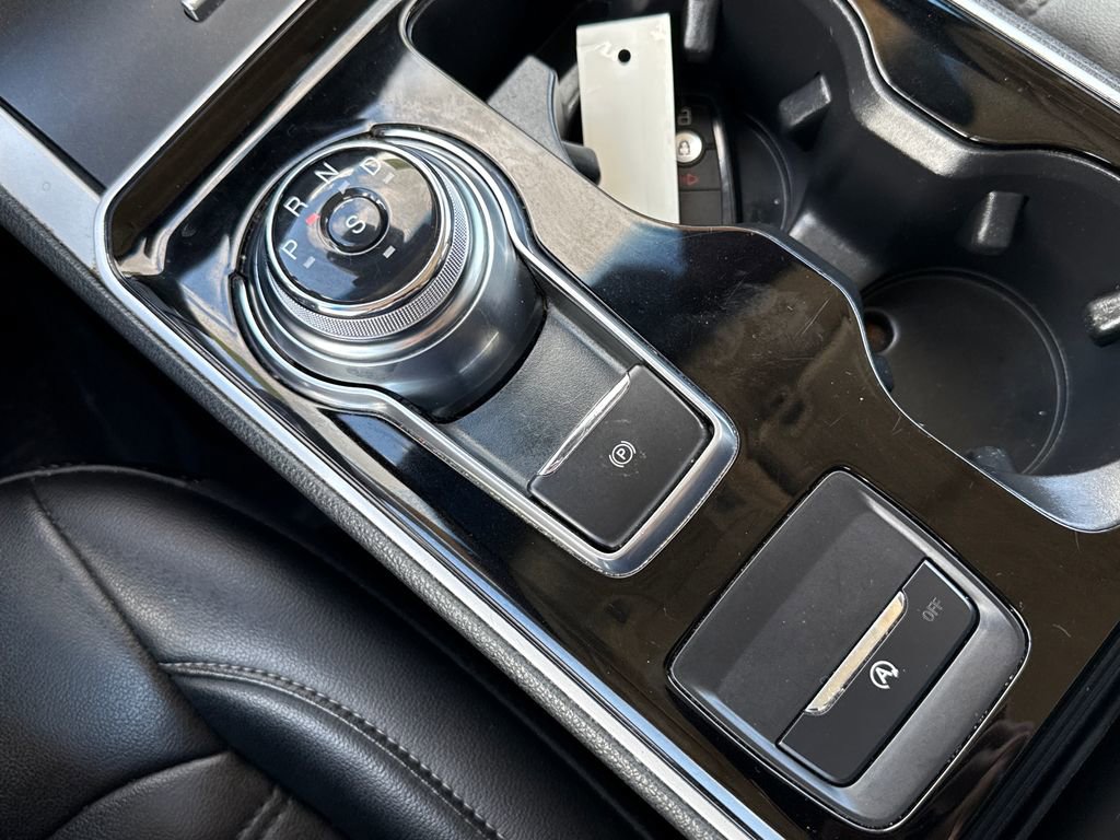 Certified 2020 Ford Edge SEL image 22