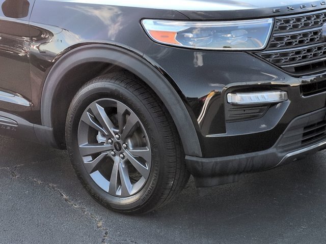 Certified 2021 Ford Explorer XLT w/ Equipment Group 202A RWD image 10
