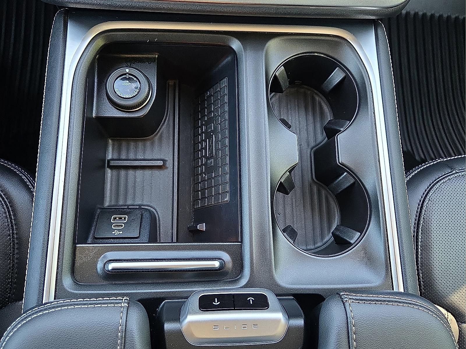 Certified 2025 Ford Expedition Platinum AWD/4WD image 18