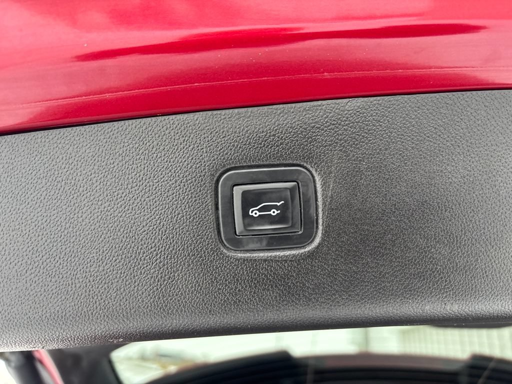 Used 2019 Chevrolet Blazer LT w/ Sound & Technology Package FWD image 27