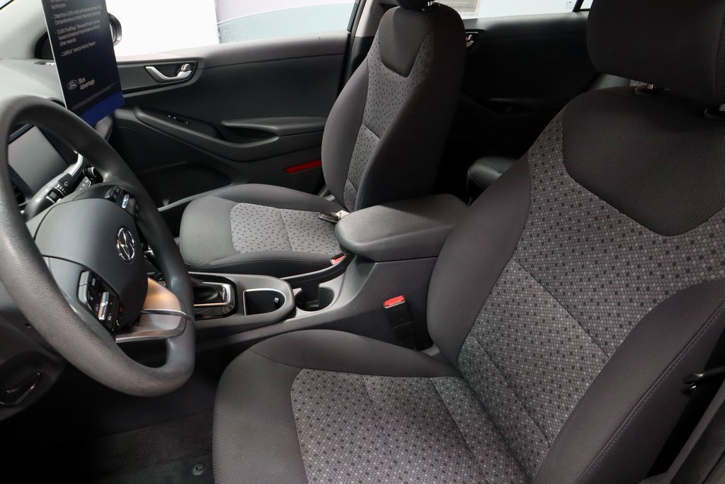 Used 2018 Hyundai Ioniq Blue image 23