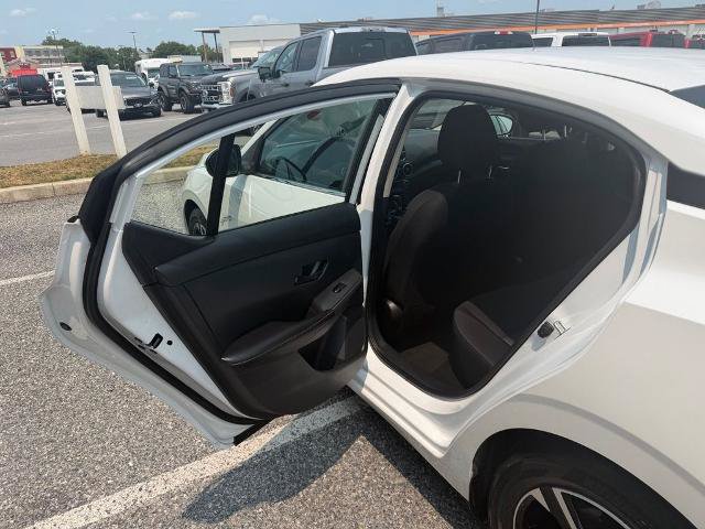 Used 2024 Nissan Sentra SV w/ All-Weather Package FWD image 12