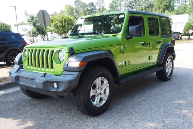 Used 2018 Jeep Wrangler Unlimited Sport S AWD/4WD image 3