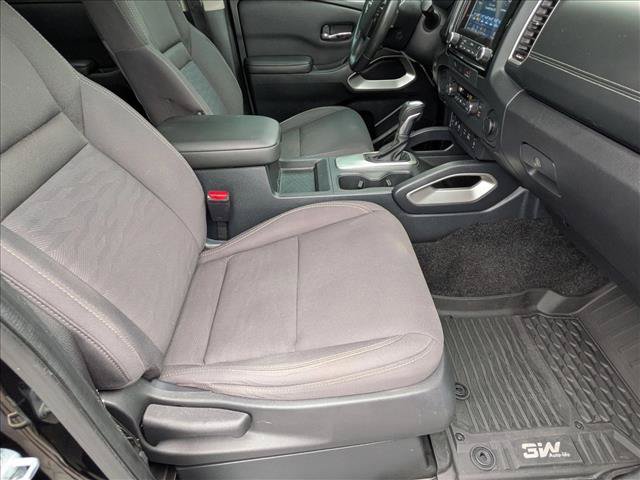 Used 2023 Nissan Frontier 2WD Crew Cab image 19