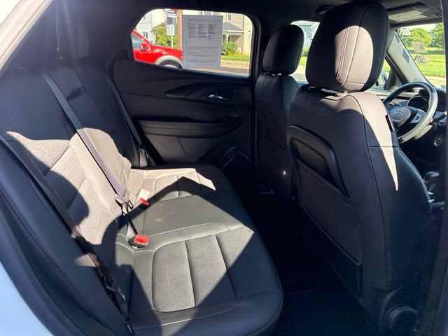 Used 2023 Chevrolet TrailBlazer RS w/ Sun and Liftgate Package AWD/4WD image 35