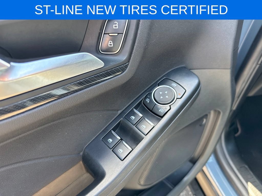 Certified 2023 Ford Escape ST-Line w/ Tech Pack #1 AWD/4WD image 12