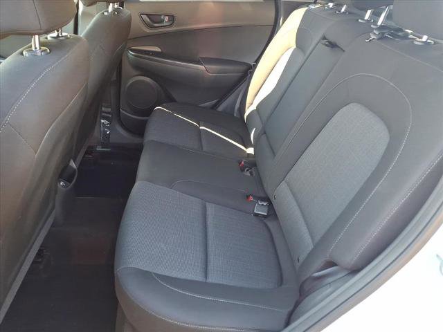 Used 2023 Hyundai Kona SEL AWD/4WD image 16
