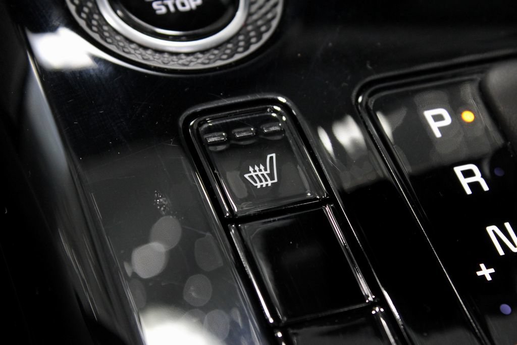 Used 2025 Kia Niro EX Touring FWD image 5