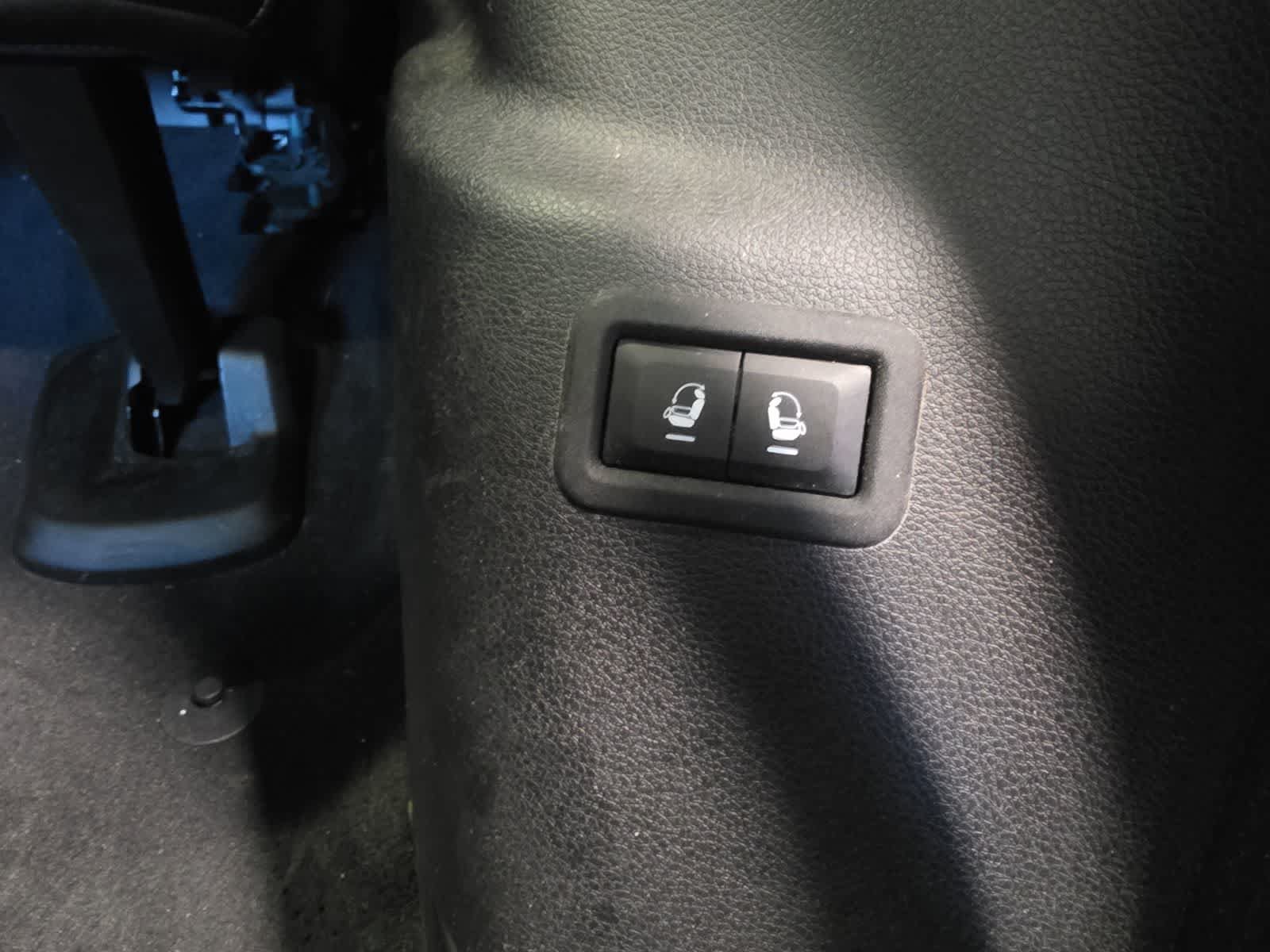 Used 2022 Jeep Wagoneer Series II AWD/4WD image 35