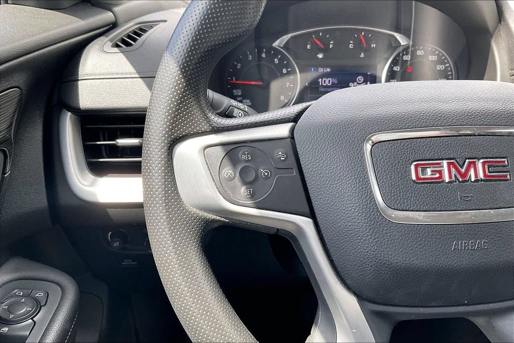 Used 2024 GMC Terrain SLE FWD image 18